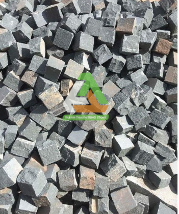Đá tự nhiên cubic bazan đen được gia công từ đá bazan nguyên khối đứng đầu về lượng tiêu thụ trong tất cả các loại đá tự nhiên cubic bazan